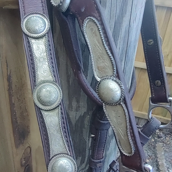 Vintage Leather Horse Show Halter with Matching Lead - Picture 3 of 13